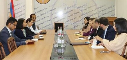 Սոցապնախարարն ու Հնդկաստանի դեսպանը քննարկել են փոխգործակցության հարցեր