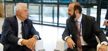 Միրզոյանն ու Բորելը քննարկել են ԼՂ-ում էթնիկ զտումներն ու տարածաշրջանային իրավիճակը