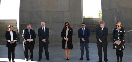ՀՀ-ում Կանադայի նորանշանակ դեսպանն այցելել է Հայոց ցեղասպանության հուշահամալիր