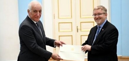 Նախագահին իր հավատարմագրերն է հանձնել Հայաստանում Կանադայի նորանշանակ դեսպանը