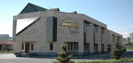 Վիճաբանություն և ծեծկռտուք՝ Երևանի «Հարսնաքարում». վիճաբանողներից 2-ը հարձակվել են պարեկների վրա. shamshyan.com