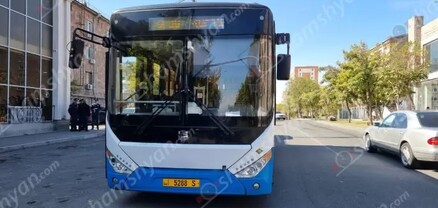 Երկրորդ հարվածը՝ նույն ավտոբուսին. Երևանում կրակել կամ քարով հարվածել են 18 համարի ավտոբուսի ապակուն. shamshyan.com
