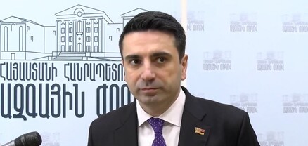 Քիչ, բայց հավանականություն կա. Ալեն Սիմոնյանը` Ադրբեջանի հետ պայմանագիր ստորագրելու մասին