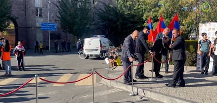 Փաշինյանի այցին ընդառաջ Էջմիածին են ժամանել բերետավորներ, կինոլոգներ