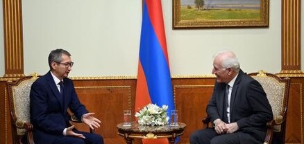 Վահագն Խաչատուրյանը հանդիպել է Հայաստանում Ղազախստանի արտակարգ և լիազոր դեսպան Բոլատ Իմանբաևի հետ