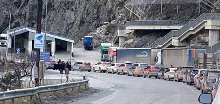 Ռուսաստան-Վրաստան սահմանին ավելի քան 700 տրանսպորտային միջոց է կուտակվել