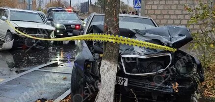 Նոր Հաճնում բախվել են Toyota-ն ու Mercedes-ը, վերջինը բախվել է ծառին. կա վիրավոր. shamshyan.com