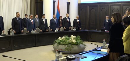 Կառավարությունը 1 րոպե լռությամբ հարգեց 2020-ի 44-օրյա պատերազմում զոհվածների հիշատակը