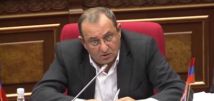 Բռնահանված արցախցիների թիվը ոչ թե հարյուր, այլ 150 հազար է. Արծվիկ Մինասյան