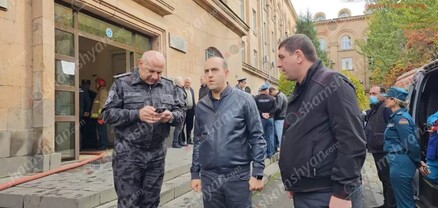 Իրավապահների մոտ արդեն ուրվագծվում է, թե ինչ է իրականում տեղի ունեցել ԵՊՀ-ի քիմիայի ֆակուլտետի նկուղային հարկում. մինչդեռ ԵՊՀ-ի մամուլի խոսնակը հերքում էր պայթյունի վարկածը․ shamshyan.com