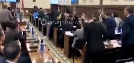 Հեռախոսով խփել են Կենտրոնի թաղապետի գլխին