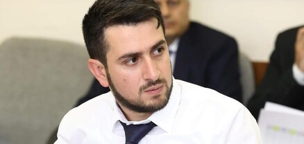 ՔՊ-ական փոխմարզպետը հարստացել է ու թանկարժեք մեքենաներով է շրջում. Ժողովուրդ