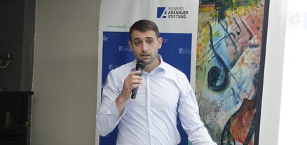 Հարկեր բարձրացնել ամեն հիմար կարող է, դրա համար ուղեղ պետք է․ Արմեն Թավադյանը՝ առողջության ապահովագրության մասին