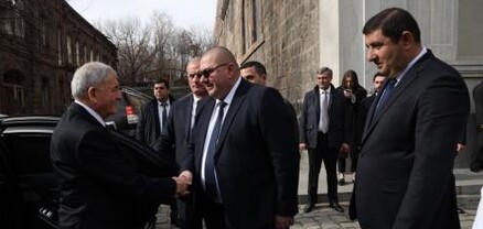 Իրաքի նախագահը Գյումրիում է, այցելել է «Թումո» կենտրոն, ծանոթացել պայմաններին և զրուցել սաների հետ