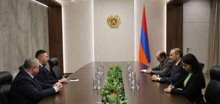Արմեն Գրիգորյանն ընդունել է ԵԱՀԿ ԽՎ Ուկրաինայի պատվիրակության ղեկավար Նիկիտա Ռուսլանովիչին