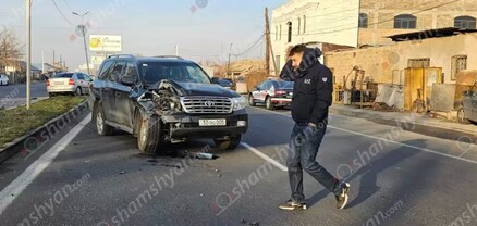 Մուսալեռ գյուղի սկզբնամասում բախվել են Toyota Land Cruiser-ը, Opel Astra-ն ու Opel Zafira-ն. shamshyan.com