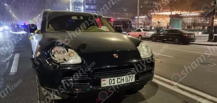 Երևանում Porsche-ը «Մալիբու»-ի դիմաց՝ ստորգետնյա անցման վրա, վրաերթի է ենթարկել տատին, աղջկան ու թոռանը.  հղին հիվանդանոցում մահացել է. shamshyan.com