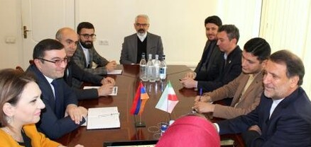Սյունիքի մարզպետի տեղակալ Հայկ Հարությունյանն ընդունել է իրանական պատվիրակությանը