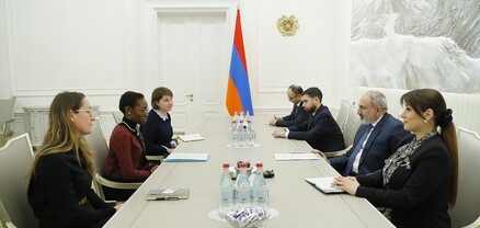 Վարչապետն ընդունել է Միջազգային ճգնաժամային խմբի նախագահին