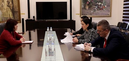 Ժաննա Անդրեասյանն ընդունել է ավստրիացի հայագետ Յասմին Դում-Թրագուտին