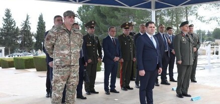 Սուրեն Պապիկյանը Կիպրոսում այցելել է զոհված կիպրացի և հույն զինծառայողներին նվիրված հուշակոթող