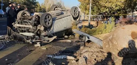 Աբովյան քաղաքում բախվել են Nissan-ն ու Honda-ն, վերջինը գլխիվայր շրջվել է․ կա 7 վիրավոր․ shamshyan.com
