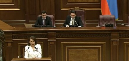 Ասե՞լ եք՝ եթե էս մարդը ստեղ աշխատի, մենք ձեր հետ չենք աշխատի. Սիմոնյանը՝ Հարությունյանին