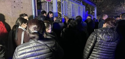 Նիկոլ Փաշինյանը շան լափ է թափել պատգամավորների գլխին. Հրապարակ