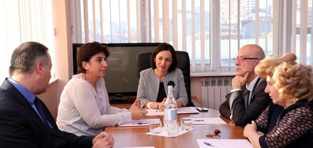 Ժաննա Անդրեասյանը ներկայացրել է Լեզվի կոմիտեի նորանշանակ նախագահին