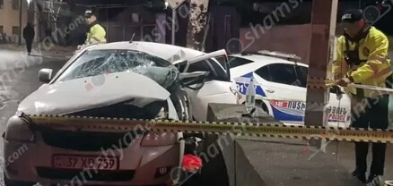 Մերկասառույցի պատճառով Lada Priora-ն բախվել է բետոնե արգելապատնեշին․ կան վիրավորներ․ shamshyan.com