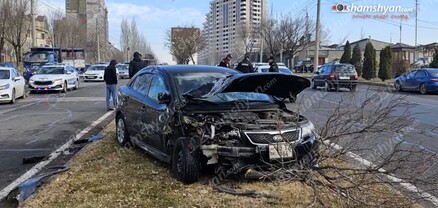 Երևանում բախվել են Kia-ն, Mercedes-ը, Nissan-ն ու Chevrolet-ը. կա վիրավոր. shamshyan.com