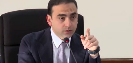 Ինձ ինչ հիշում եմ՝ հիդրանտ ենք փոխում, պարոն Փամբուխչյան, հասկացեք գործն ինչ փուլում է․ Ավինյան