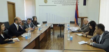 Վաչե Տերտերյանը հանդիպել է Ասիական զարգացման բանկի հայաստանյան գրասենյակի տնօրենի գլխավորած պատվիրակության հետ