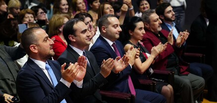 Տիգրան Ավինյանը մասնակցել է «Արվեստը դպրոցում» նախագծի ամփոփմանը