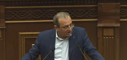 Փաշինյանը որոշել է, որ «Սերժի հագով կոստյումն» իր վրայով է, գրպաններ է ավելացնում. Արծվիկ Մինասյան