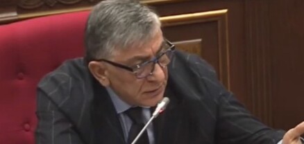 Ուզում եմ հասկանալ՝ ի՞նչ եք անում, որ նորից նախագիծը հետաձգում եք. Սուքիասյանը՝ ԲՏԱ փոխնախարարին