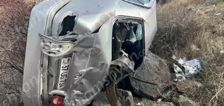 Արագածոտնի մարզում Mercedes-ը հայտնվել է ձորում. դպրոցի 5 աշակերտներ տեղափոխվել են հիվանդանոց. shamshyan.com