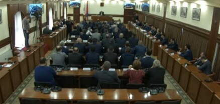 Արցախի փողոցում 4-րդ կարգի վթարային շենքի 6 ընտանիք ներկայացրել է ոչ իրատեսական առաջարկներ