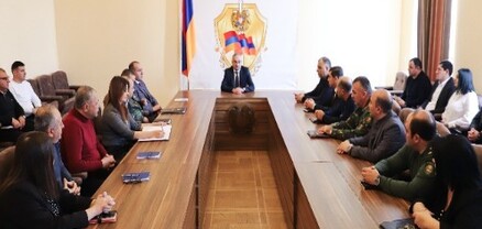 ՔԿԾ պետը ներկայացրել է կենտրոնական մարմնի երկու ստորաբաժանումների ղեկավարներին