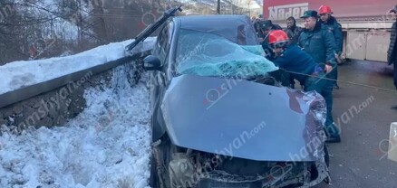 Սյունիքում բախվել են բեռնատարը, Mitsubishi Grandis-ն ու ՓԾ մեքենան. կա 1 զոհ, 2 վիրավոր. shamshyan.com
