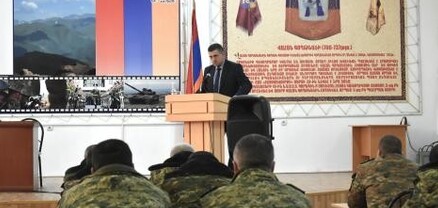 Վայոց ձորի մարզպետը զինվորականներին շնորհակալագրեր է հանձնել