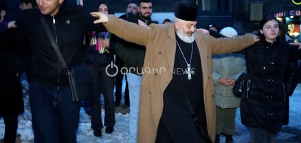 Գյումրիում ազգային երգ ու պարով նշվեց Սբ․ Սարգսի նախատոնակը