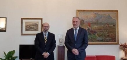 Դեսպան Մկրտչյանը հանդիպել է Հունաստան-Հայաստան միջխորհրդարանական բարեկամության խմբի ղեկավարին