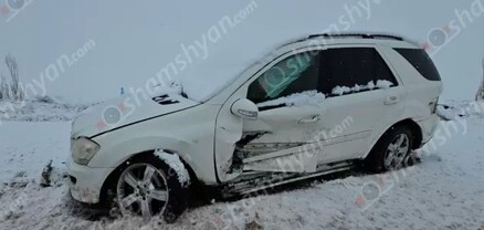 Mercedes ML 350-ը Չայնիի ոլորաններում մխրճվել է երկաթե արգելապատնեշի մեջ․ shamshyan.com