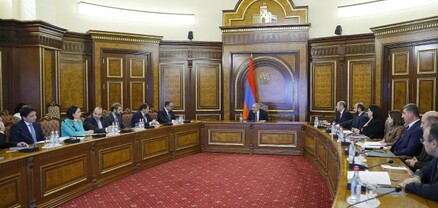 Փաշինյանի գլխավորությամբ քննարկվել է ԼՂ-ից տեղահանված անձանց սոցիալ-տնտեսական ներառման ծրագրերի ընթացքը