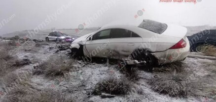 Մերկասառույցի պատճառով Mercedes-Benz CLS 500-ը կիսակողաշրջված հայտնվել է ձորի եզրին. shamshyan.com