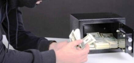 Երևանում թալանել են Արաբկիրում հայտնի անհատ ձեռներեցի տունը․ shamshyan.com