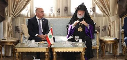 Արամ Ա Վեհափառ Հայրապետը այցելել է Լիբանանի և Հայաստանի դեսպանատներ