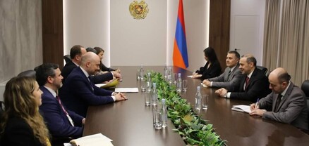 ԱԽ քարտուղարը հանդիպել է Լիտվայի ԱԳ փոխնախարարի գլխավորած պատվիրակության հետ