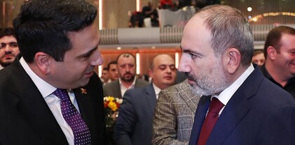 Պատճառը «ջեբն է»․ ինչու Նիկոլ Փաշինյանը ստորացրեց Ալեն Սիմոնյանին